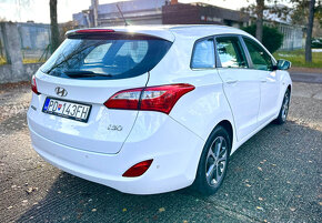 Hyundai i30 CW 1.6 benzín SLOVENSKO 22tis km. - 3