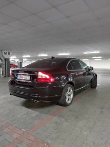 Volvo S80 V8 4.4i - 3