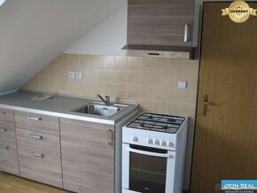 Na prenájom zariadený 3 izbový byt v Rd 580,- Eur - 3