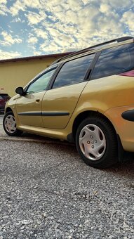 Predám Peugeot 206sw 1.4 benzín r.v. 2003 - 3