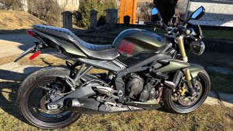 Triumph street triple 675 - 3