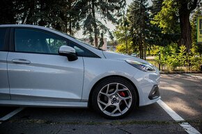 Ford Fiesta ST - 3