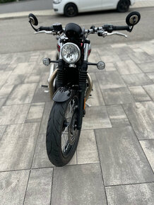 Triumph Bonneville Bobber 2020 - 3