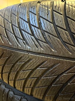 Michelin Pilot Alpin 5 SUV 235/55R19 - 3