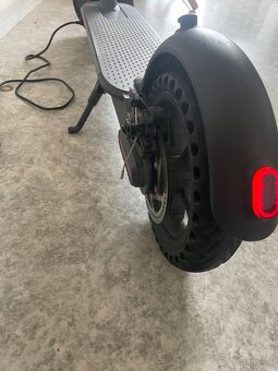 Xiaomi kolobežka M365 Electric Scooter Black - 3