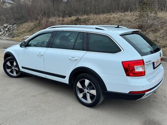 Skoda Octavia scout 2.0 tdi DSG 4x4 - 3