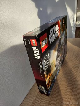 LEGO Star Wars 75104 Kylo Ren Command Shuttle - 3