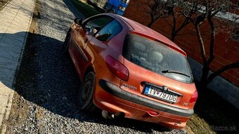 Peugeot 206 1.9 D 51kw 01/2001 - 3