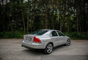 Volvo S60 R AWD 2.5Turbo 220kw - 3