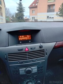 Opel Astra 1.6.77kw twinport 2004 - 3