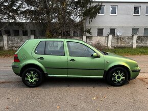 Volkswagen Golf 1.4  benzín - 3