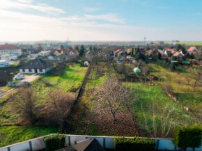 TOREA - BUDÚCI STAVEBNÝ POZEMOK NA PREDAJ - VLČKOVCE - 3