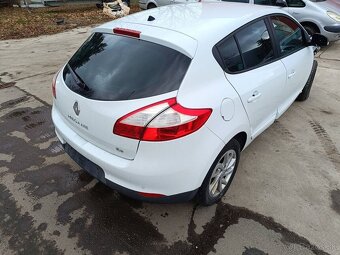 Rozpredám na diely Renault Megane III HB 1.2 Tce H5F - 3