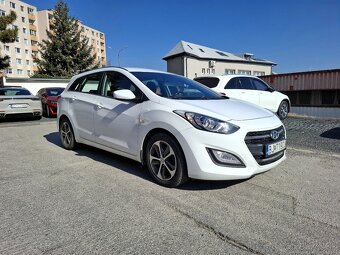 HYUNDAI i30 - 3