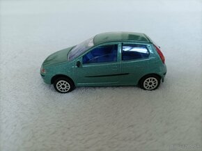 Fiat Punto - Majorette - 1:43 - 3