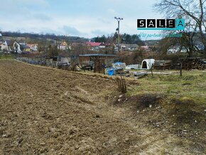 Pekný pozemok v obci Chtelnica o výmere 1140m2. - 3