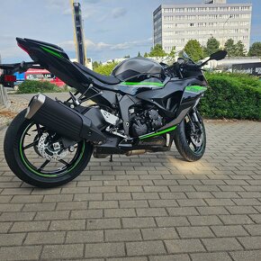 Ninja ZX-6R 636 cm³ 91 kW  - 1050 km - 3