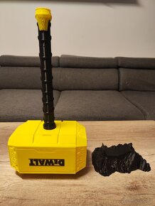 Dewalt Thorovo kladivo s otváracím dvierkami - 3