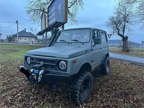 Suzuki Samurai - 3