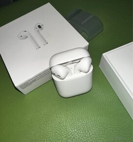 Airpods 2 - 3