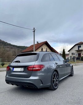 Mercedes Benz C43 AMG - 3