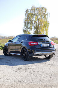 Mercedes-Benz Gla 220CDI 4matic AMG line - 3