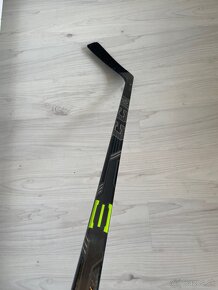 CCM Ribcor 40k, ľavá SR - 3