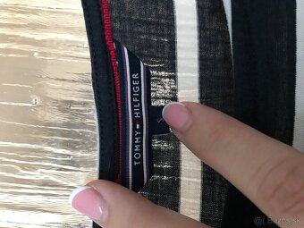 TOMMY HILFIGER originál namornicke damske tricko S/M - 3