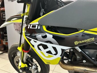 Husqvarna 701 supermoto - 3