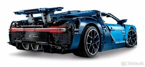 LEGO Technic Bugatti Chiron 42083 - 3