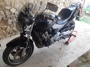 Honda Hornet 600 - 3