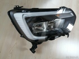 Renault Master III pravý halogen 260105567R - 3