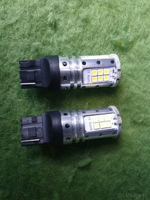 Predam nove led ziarovky H1,H4 H7,H8,H9,H11,H15,H16 HB3,HB4 - 3