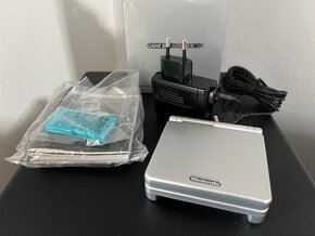 Nintendo Game Boy Advance SP - strieborna - 3