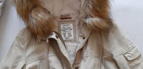 Dámska parka podšitá plyšom Pull&Bear S - 3