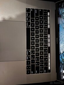 Macbook pro 15 I9 8 jadro 15-palcový, 2019 1000GB 1TB SSD - 3