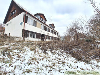 Trojpodlažný penzión so samostatným apartmánom blízko lesa - 3