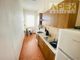 Exkluzívne APEX reality 1i s balkónom po rekonštrukcii 49m2 - 3