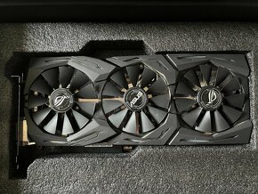 ASUS ROG STRIX GAMING GTX1070 OC DirectCU III 8 GB - 3