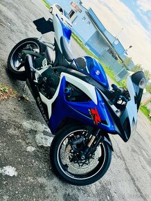 Suzuki GSXR 600 - 3