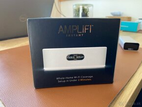 Ubiquiti AMPLIFI Instant router - 3