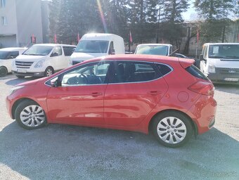 Kia Cee´d 1.6 GDi Gold - 3