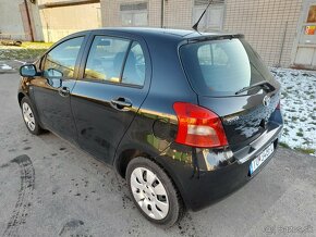 Predám-Toyota Yaris 1,4 D-4D diesel,66kW,AUTOMAT,138000km - 3