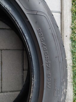 225/45 R17 - 3