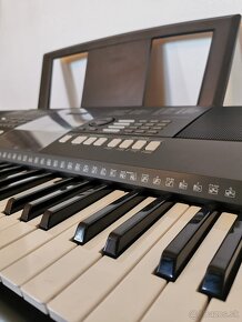 Predám Yamaha PSR E423 - 3