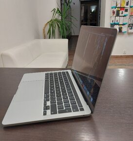 MacBook Pro 13-inch 2020 - 3