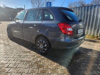 Predam škodu fabia kombi 1.6tdi 66kw 2011 450tis km - 3