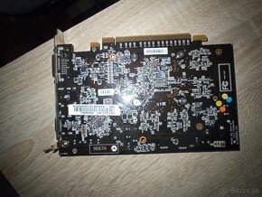 Ati Amd radeon Hd5670 MSI  512mb - 7 eur - 3