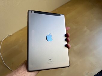 Apple iPad Air Cellular 1. generacie Space Gray - 3