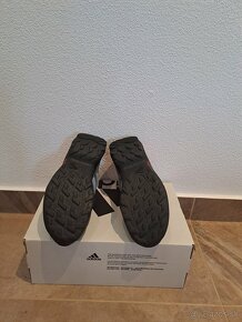 Adidas 32 - 3